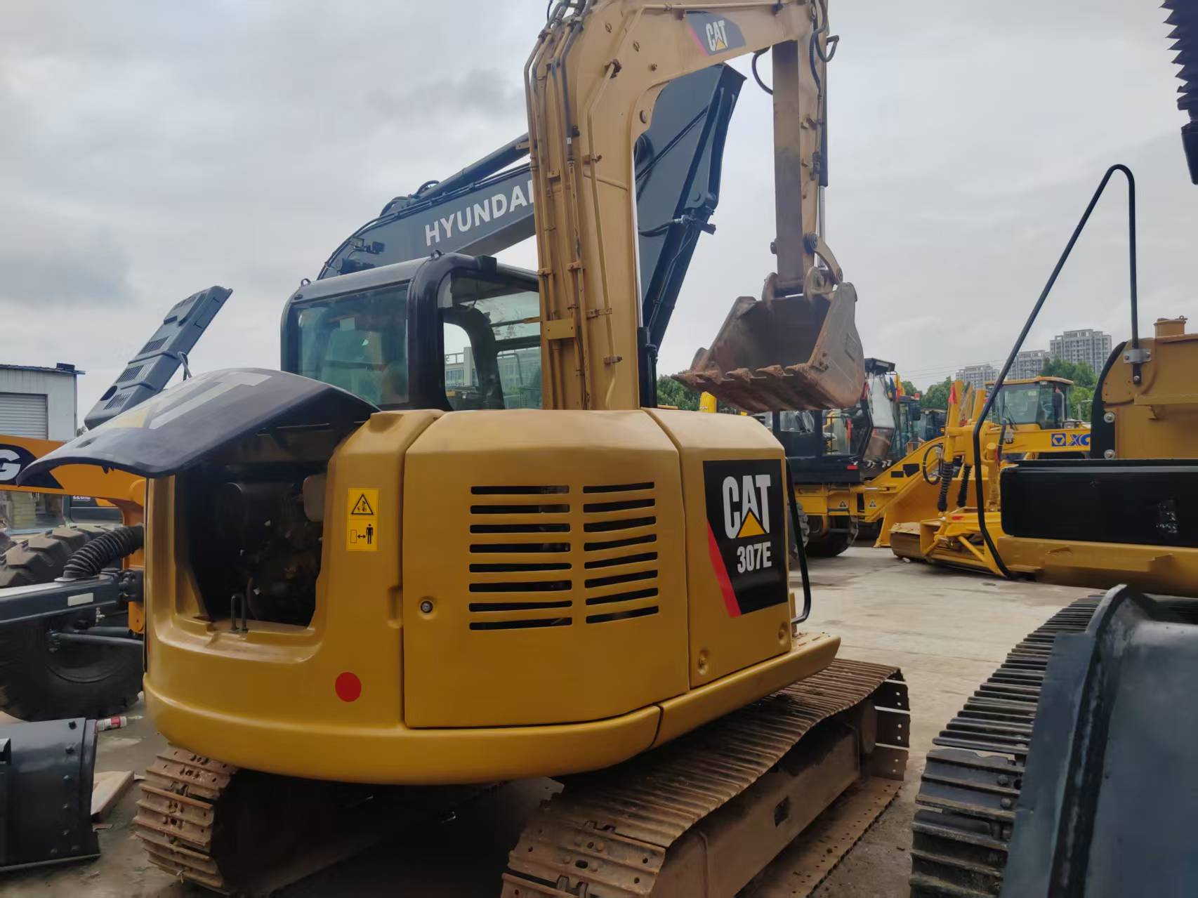 Caterpillar 307D image 3