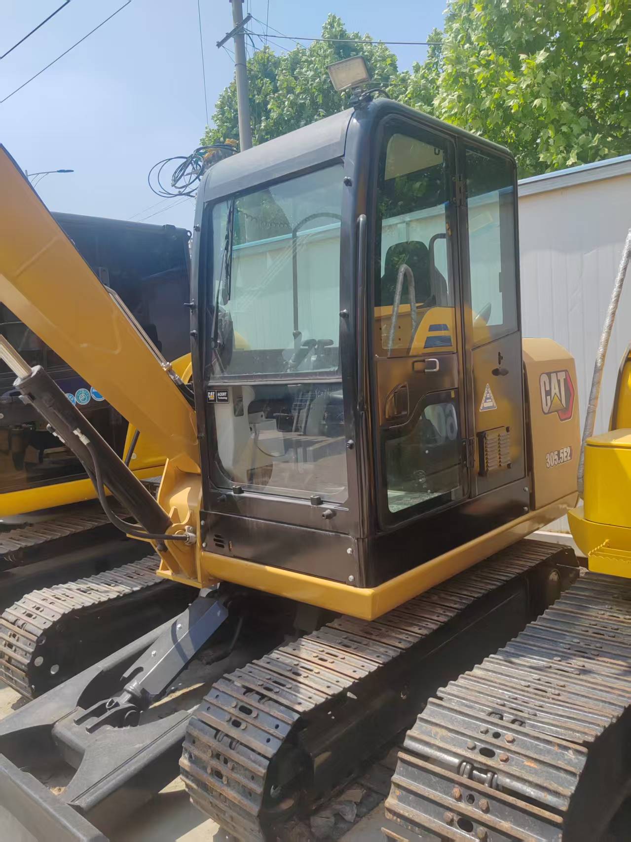 Caterpillar 305.5E2 image 4