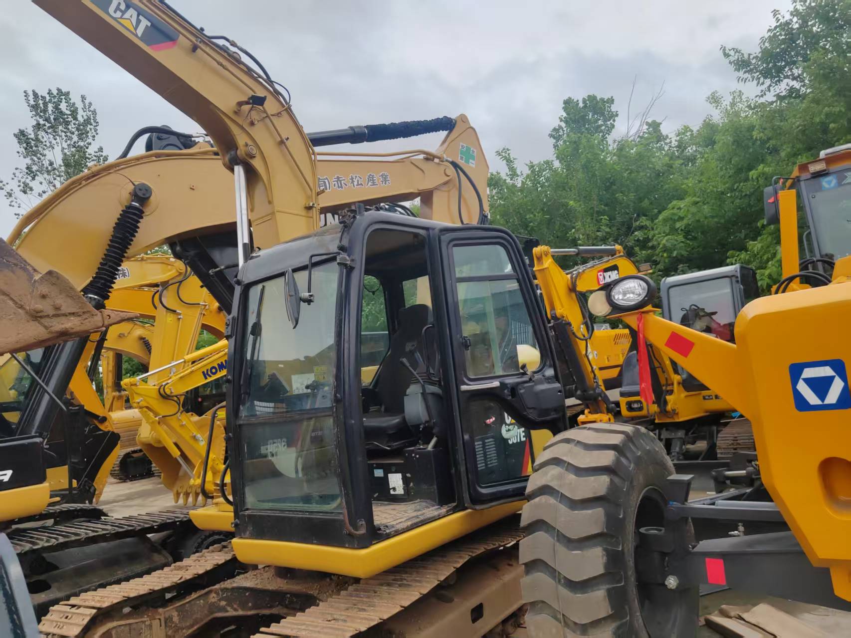 Caterpillar 307D image 4