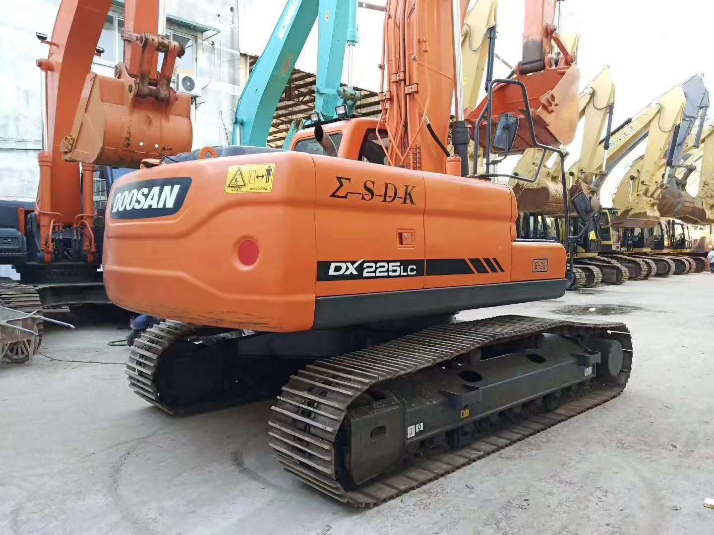 Doosan 225 image 3