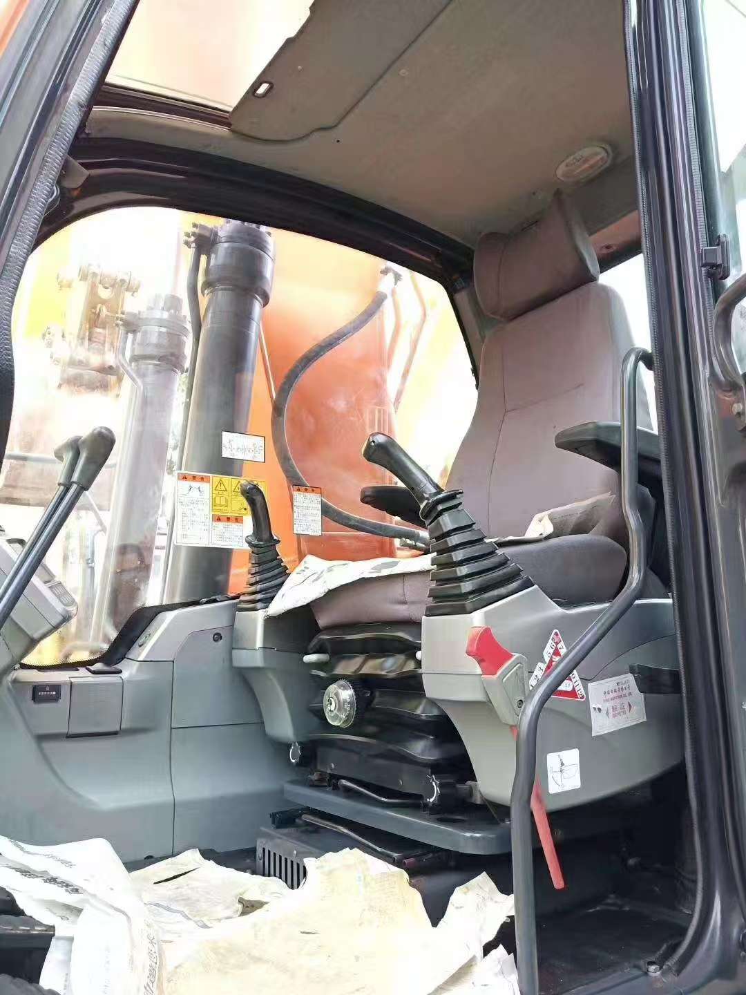 Doosan 225 image 8